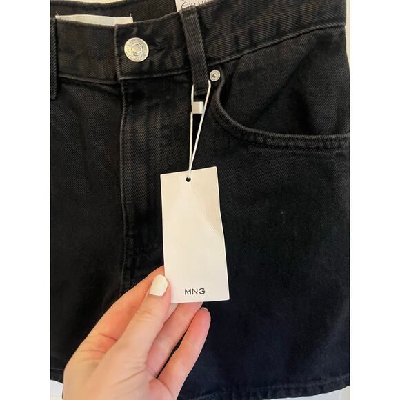 NEW Mango Women's 2 Black Jean Shorts Zoe High Waist Straight Fit Denim - Picture 4 of 13